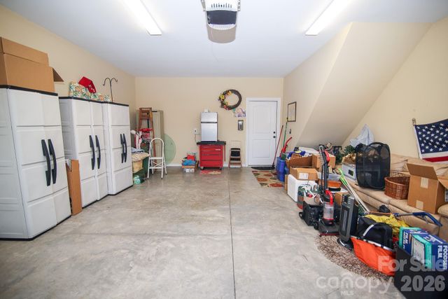 5416 Ggo Drive, Greensboro, NC 27406