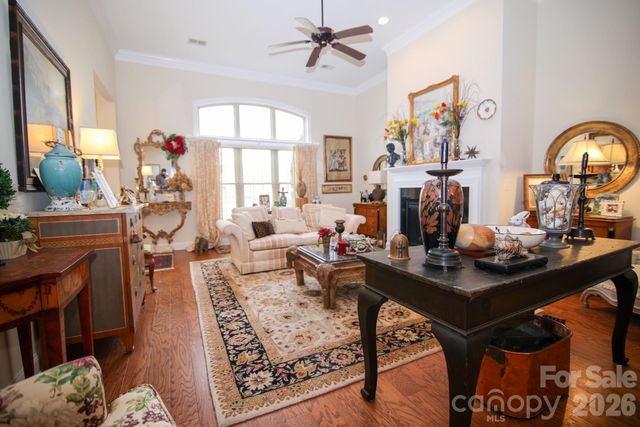 5416 Ggo Drive, Greensboro, NC 27406