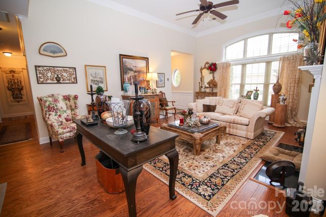 5416 Ggo Drive, Greensboro, NC 27406