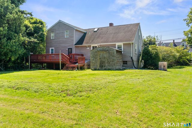28 Lucas Park Road, Norwich, CT 06360