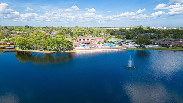 846 Salem Lane, Lake Worth, FL 33467