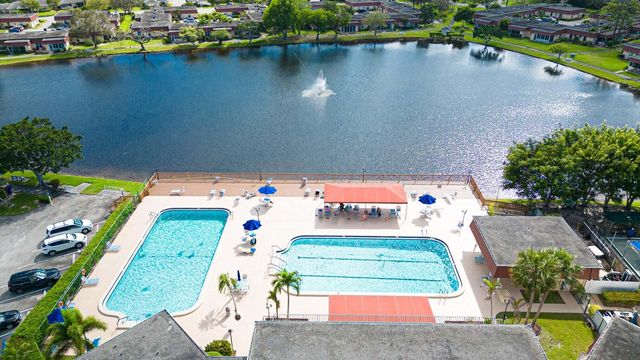 846 Salem Lane, Lake Worth, FL 33467