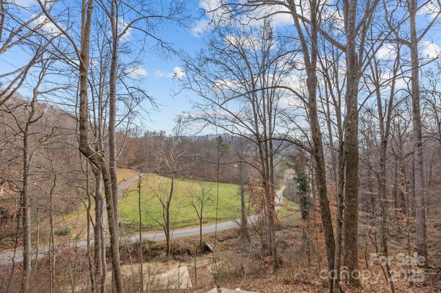 242 Moody Cove Road, Weaverville, NC 28787