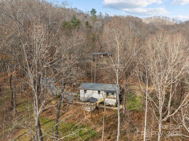 242 Moody Cove Road, Weaverville, NC 28787