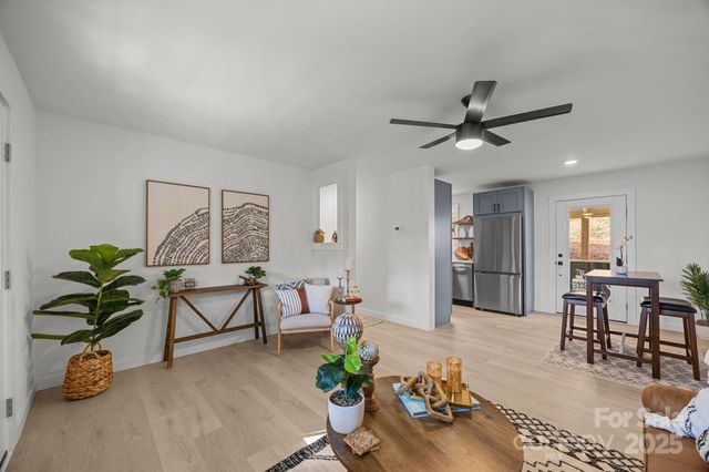 242 Moody Cove Road, Weaverville, NC 28787