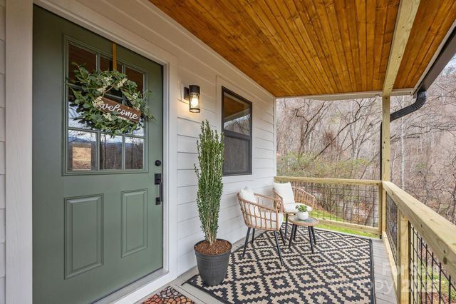 242 Moody Cove Road, Weaverville, NC 28787