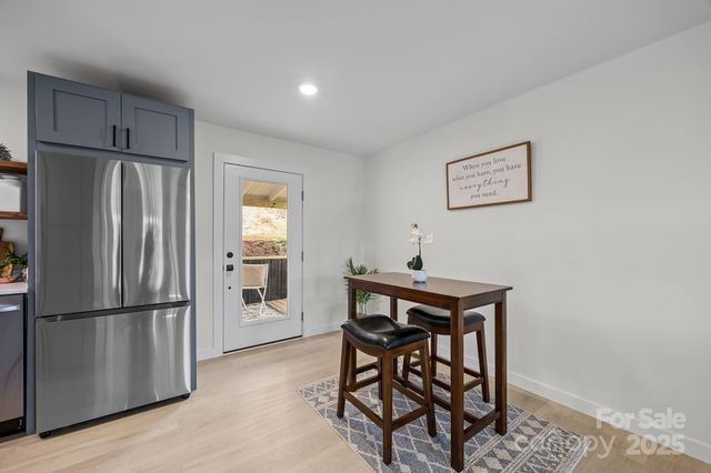 242 Moody Cove Road, Weaverville, NC 28787