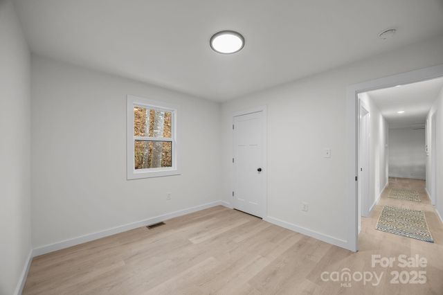 242 Moody Cove Road, Weaverville, NC 28787