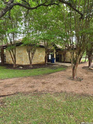516 CIELO VIS, Canyon Lake, TX 78133