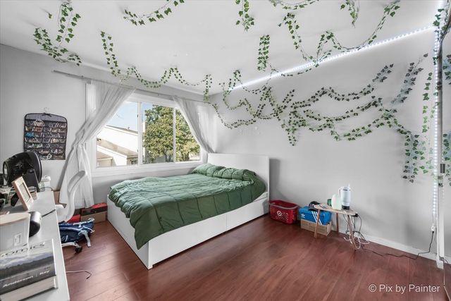 712 Scarbrough Circle 712, Hoffman Estates, IL 60169