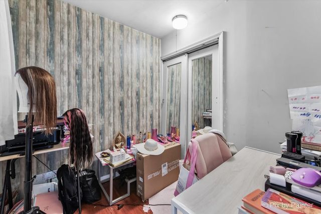 712 Scarbrough Circle 712, Hoffman Estates, IL 60169