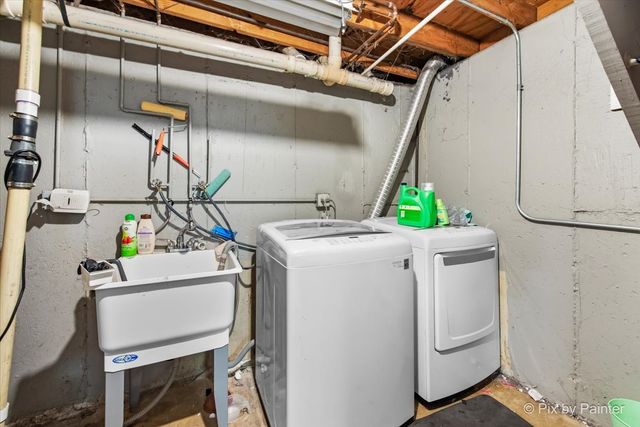 712 Scarbrough Circle 712, Hoffman Estates, IL 60169