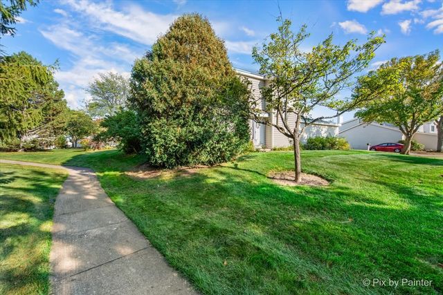 712 Scarbrough Circle 712, Hoffman Estates, IL 60169