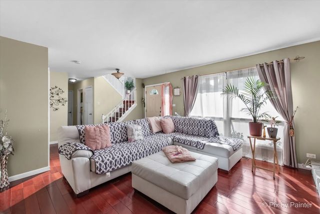 712 Scarbrough Circle 712, Hoffman Estates, IL 60169