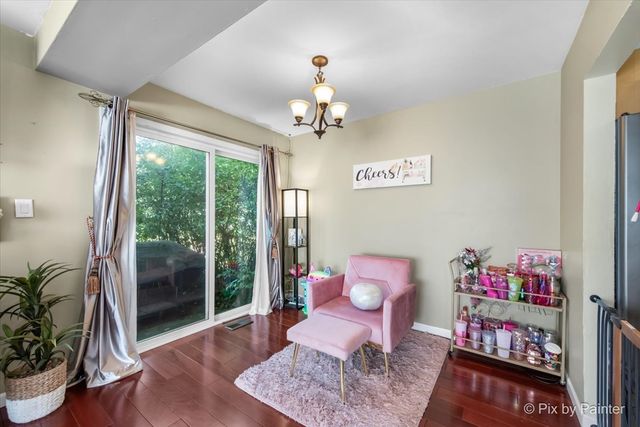 712 Scarbrough Circle 712, Hoffman Estates, IL 60169