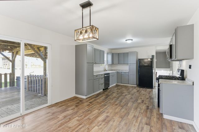 444 Island Ford Rd, Lancing, TN 37770