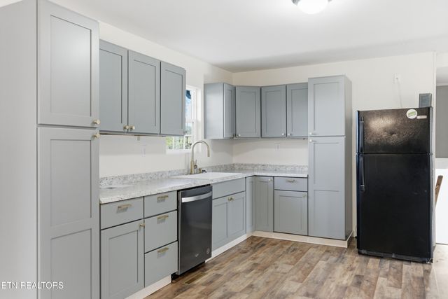 444 Island Ford Rd, Lancing, TN 37770