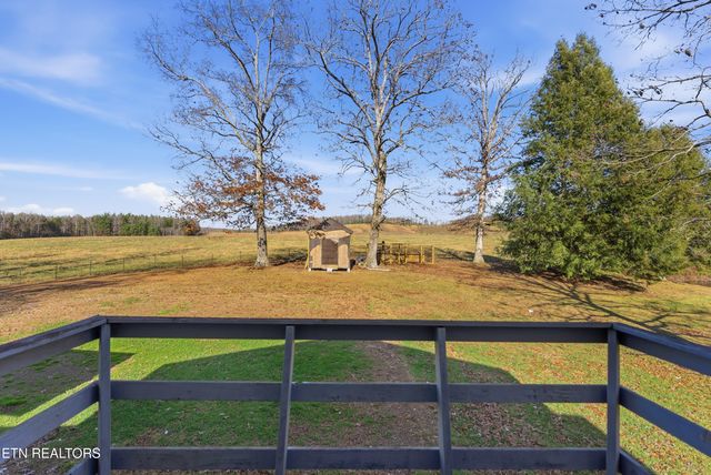 444 Island Ford Rd, Lancing, TN 37770