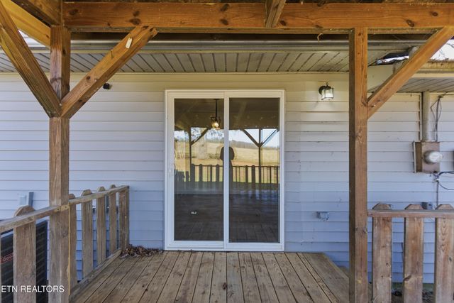 444 Island Ford Rd, Lancing, TN 37770