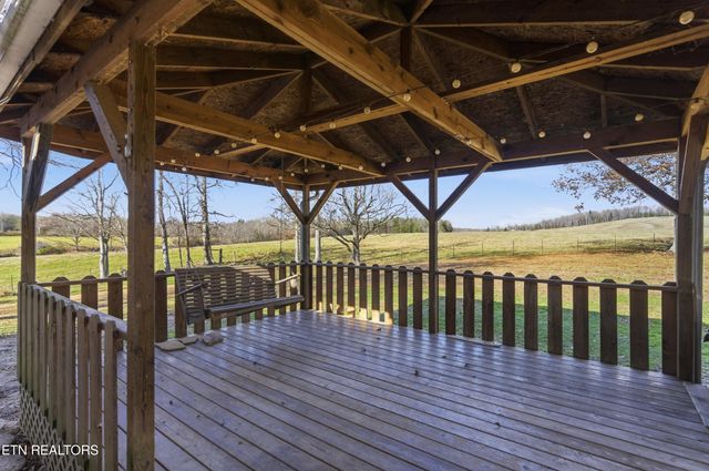 444 Island Ford Rd, Lancing, TN 37770