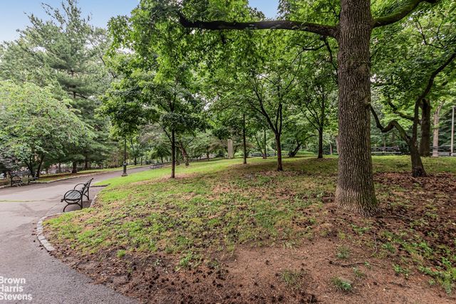 2711 Henry Hudson Pkwy Apt 7H, New York City, NY 10463