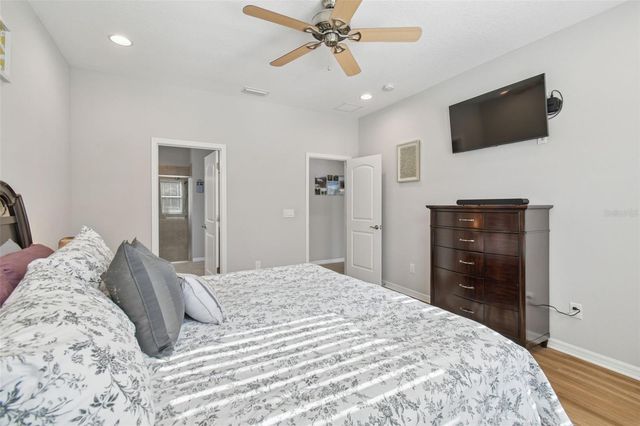 8213 BARNSIDE VIEW LANE, Gibsonton, FL 33534