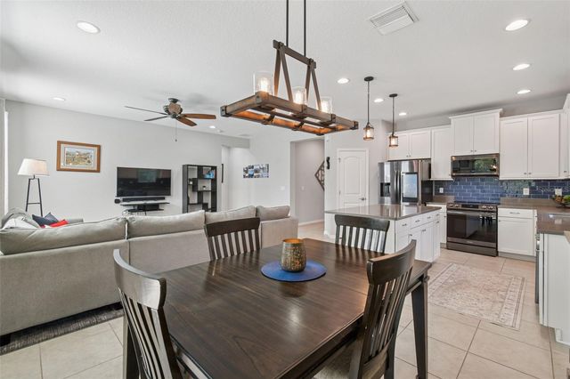 8213 BARNSIDE VIEW LANE, Gibsonton, FL 33534