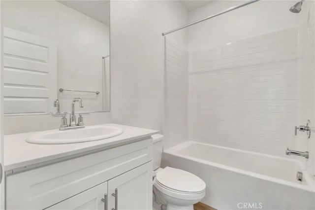 212 Farley Ln, Pomona, CA 91767