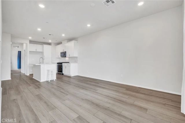 212 Farley Ln, Pomona, CA 91767