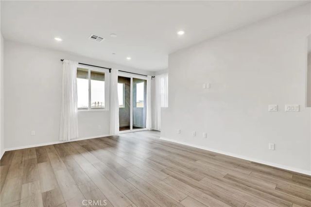 212 Farley Ln, Pomona, CA 91767