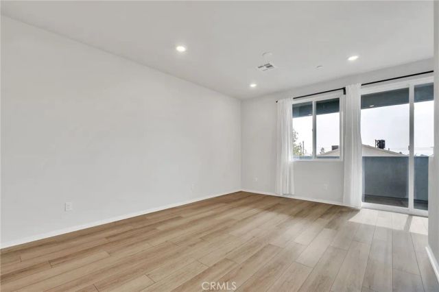 212 Farley Ln, Pomona, CA 91767