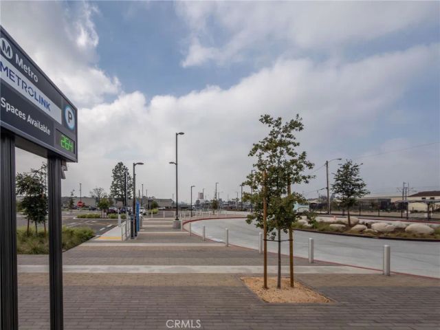 212 Farley Ln, Pomona, CA 91767