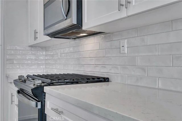 212 Farley Ln, Pomona, CA 91767