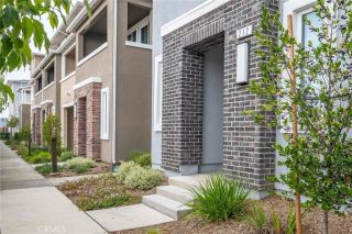 212 Farley Ln, Pomona, CA 91767