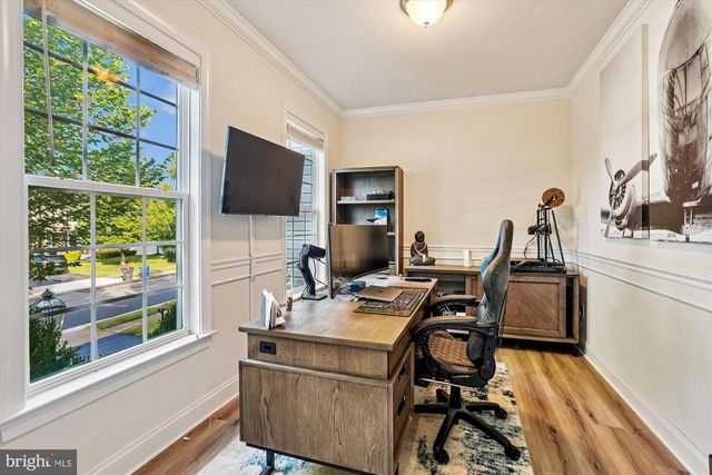 8761 ELLIS MILL DR, Gainesville, VA 20155