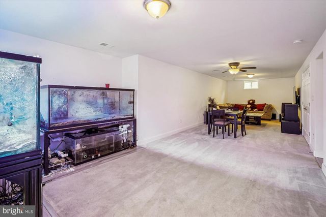 8761 ELLIS MILL DR, Gainesville, VA 20155