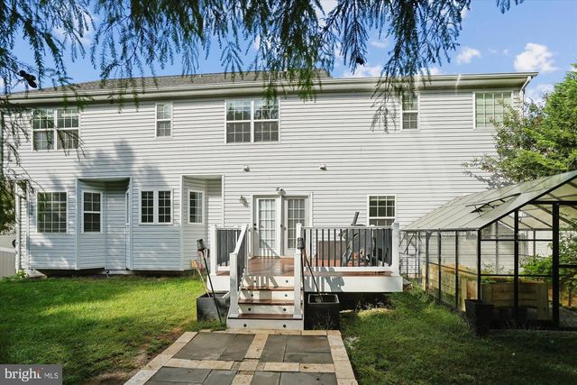 8761 ELLIS MILL DR, Gainesville, VA 20155