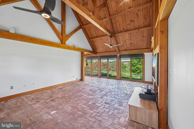 817 SHARON CIR, West Chester, PA 19382