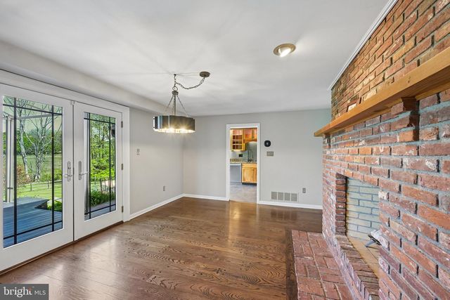 817 SHARON CIR, West Chester, PA 19382