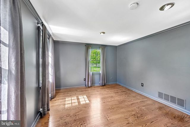 817 SHARON CIR, West Chester, PA 19382