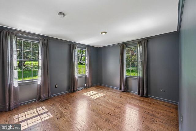 817 SHARON CIR, West Chester, PA 19382