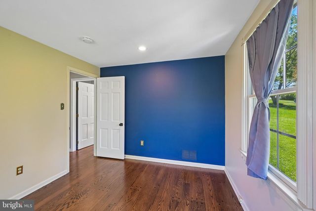 817 SHARON CIR, West Chester, PA 19382