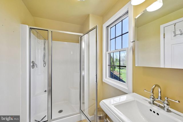 817 SHARON CIR, West Chester, PA 19382