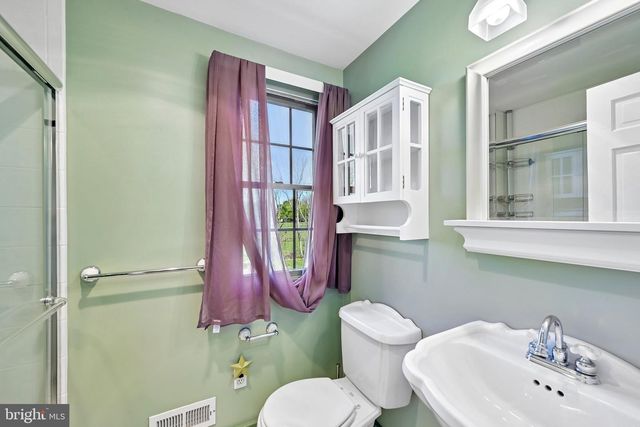 817 SHARON CIR, West Chester, PA 19382