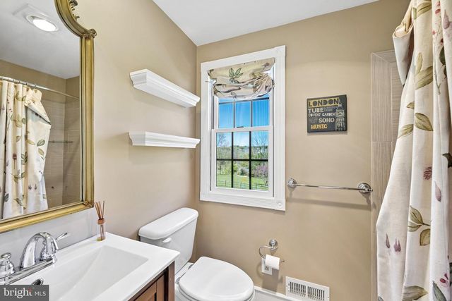 817 SHARON CIR, West Chester, PA 19382