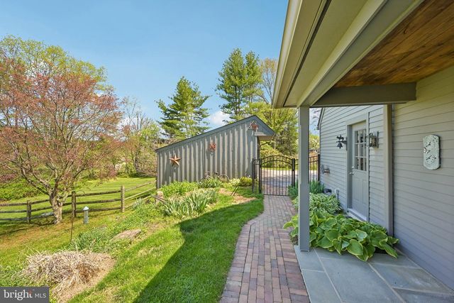 817 SHARON CIR, West Chester, PA 19382