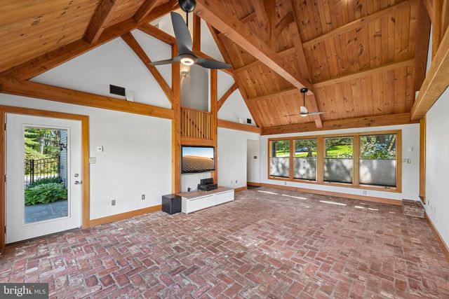 817 SHARON CIR, West Chester, PA 19382
