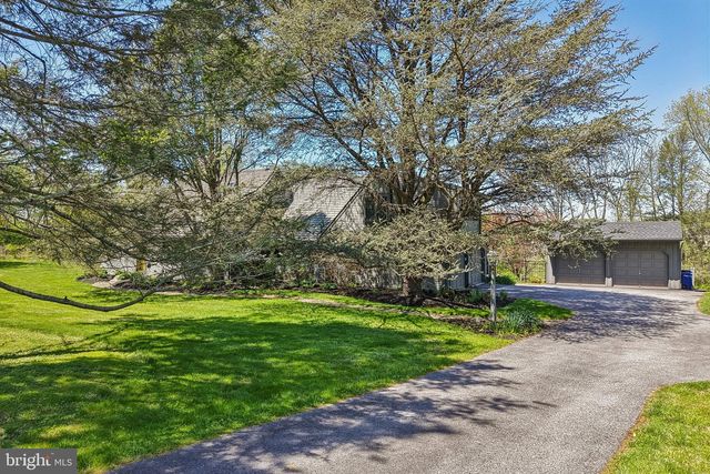 817 SHARON CIR, West Chester, PA 19382