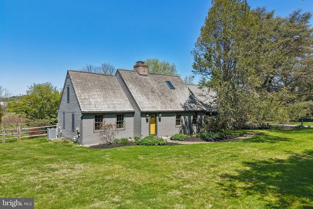817 SHARON CIR, West Chester, PA 19382