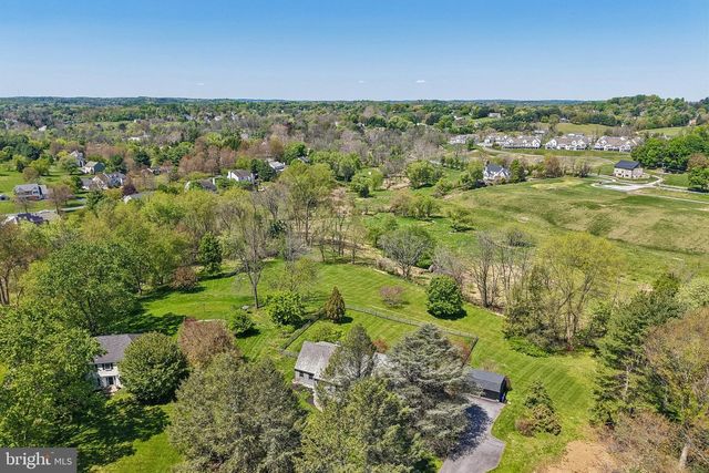 817 SHARON CIR, West Chester, PA 19382